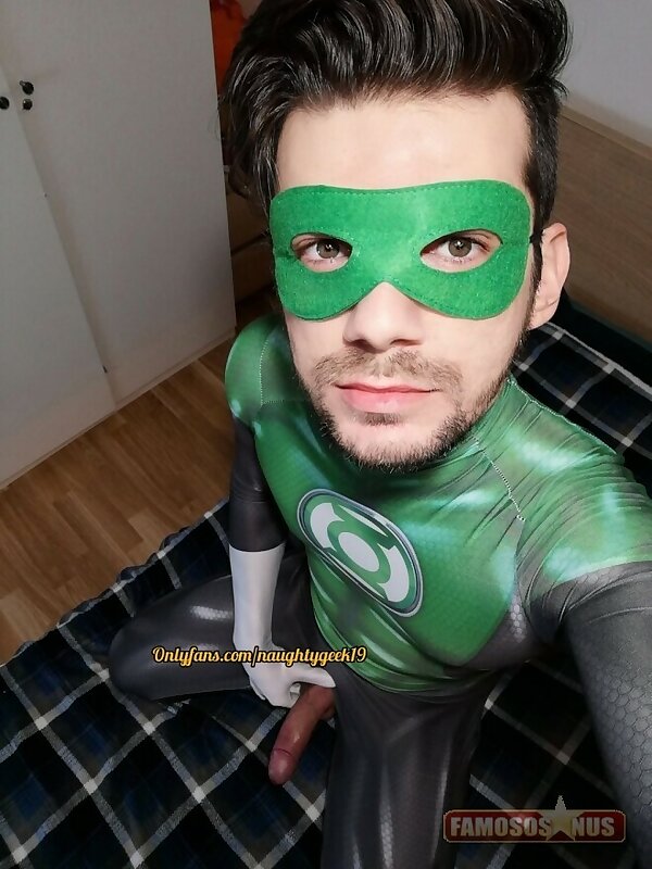 Next Image >>