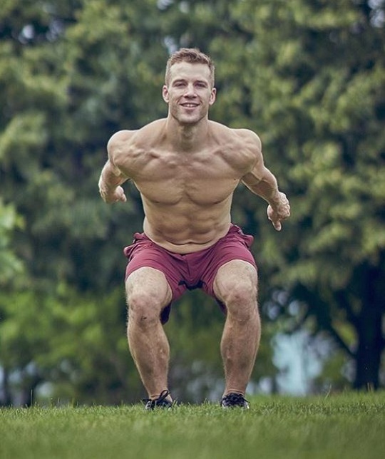 Next Image >>