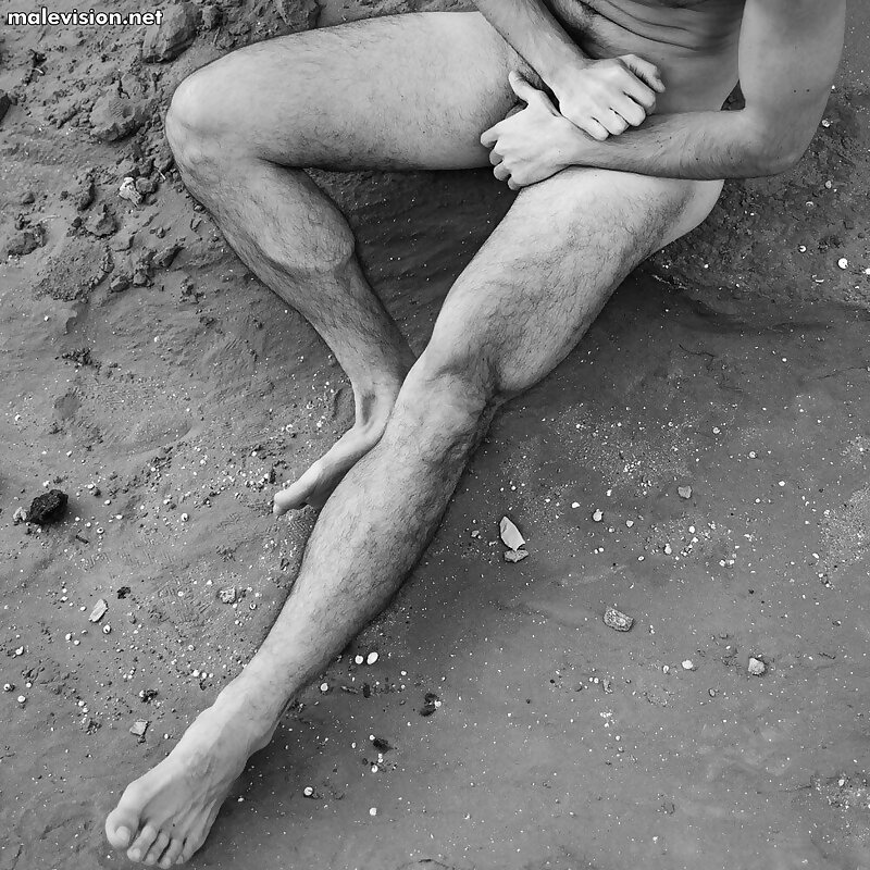 Next Image >>