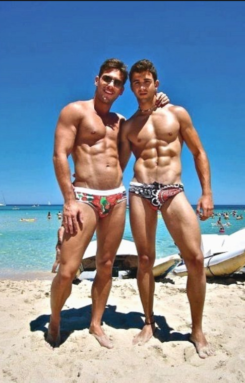 Next Image >>
