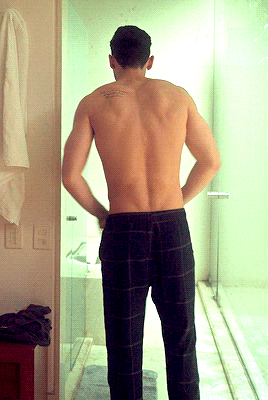 Next Image >>