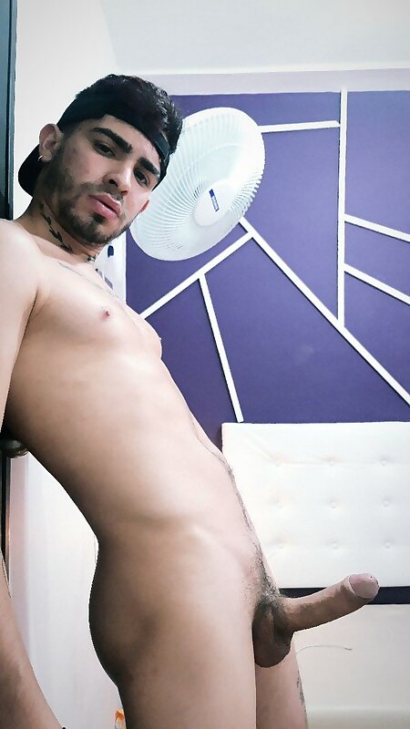 Next Image >>