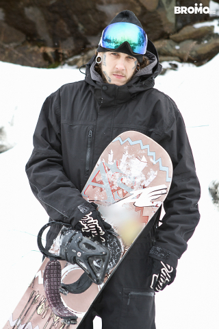 Next Image >>