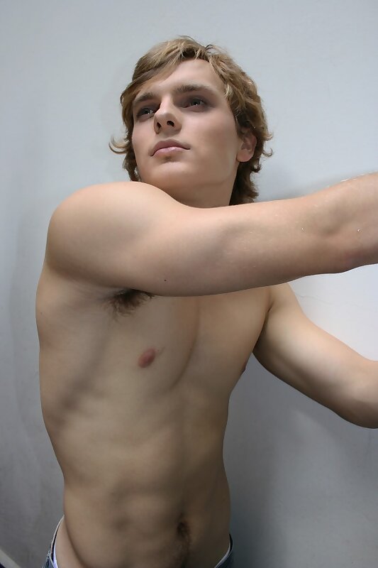 Next Image >>