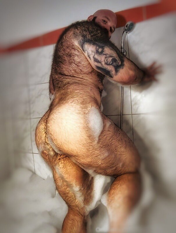 Next Image >>