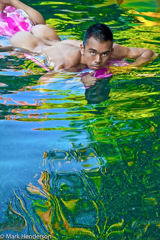 Next Image >>
