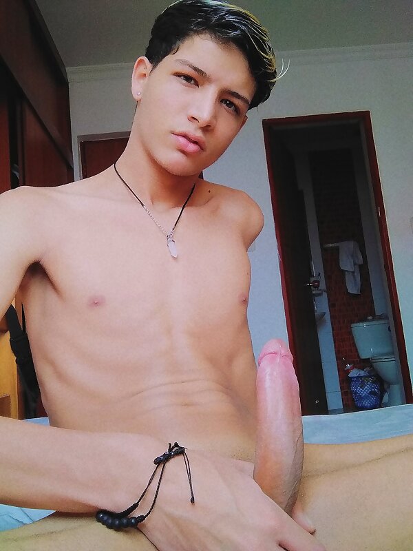 Next Image >>