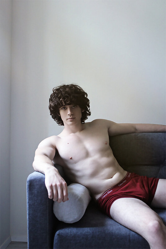 Next Image >>