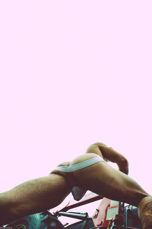 Next Image >>