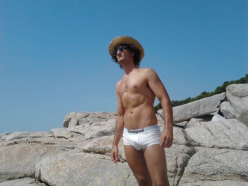 Next Image >>