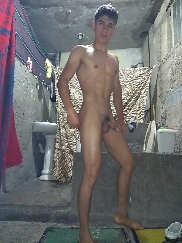 Next Image >>
