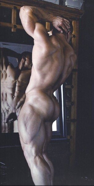 Next Image >>
