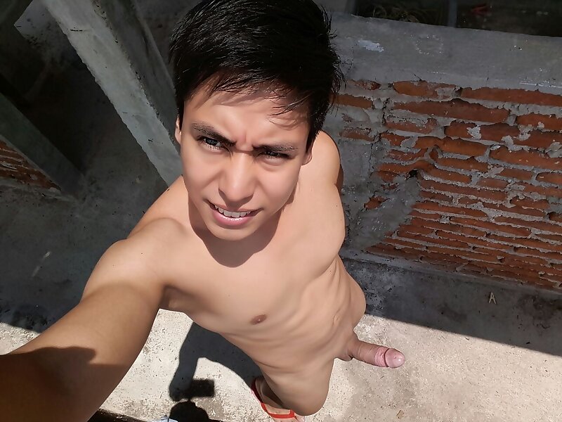 Next Image >>