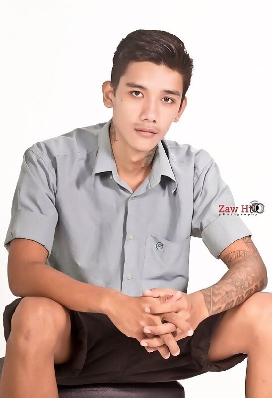 Next Image >>
