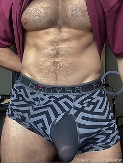 Hunk Unknown - Photo 25 - BoyFriendTV.com