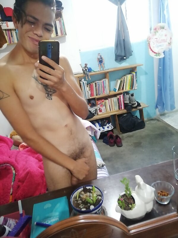 Next Image >>
