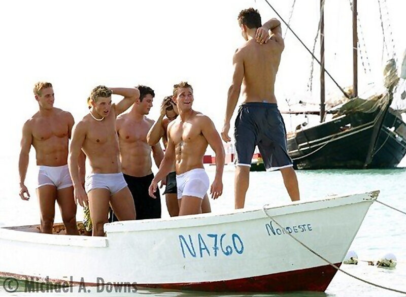 Next Image >>
