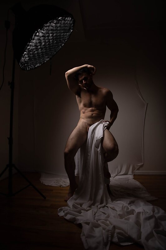 Next Image >>