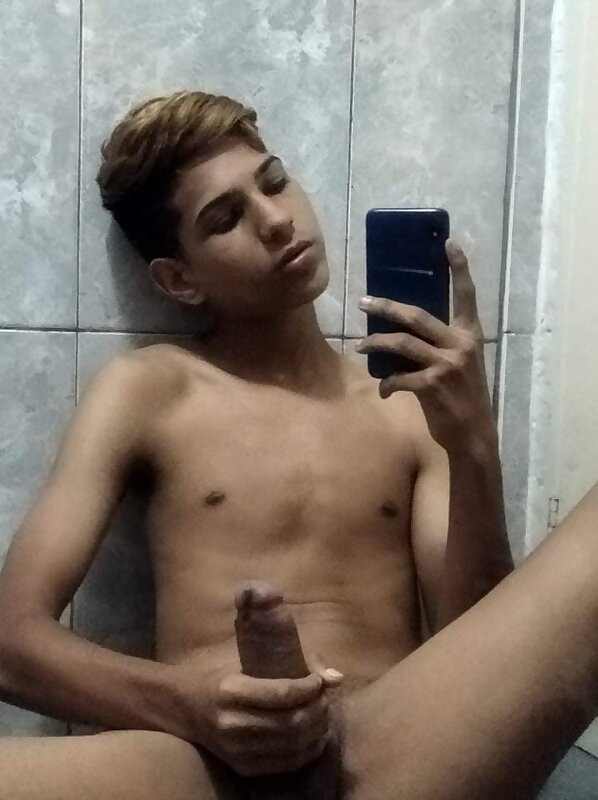 Next Image >>