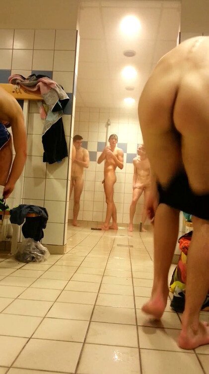 Next Image >>