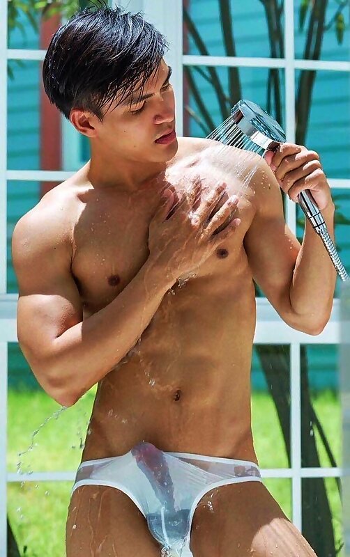 Next Image >>
