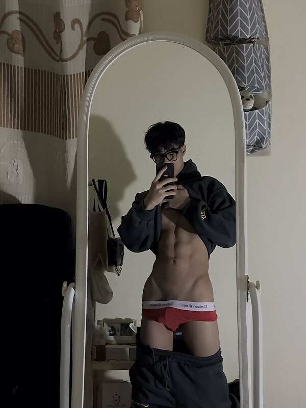 Next Image >>