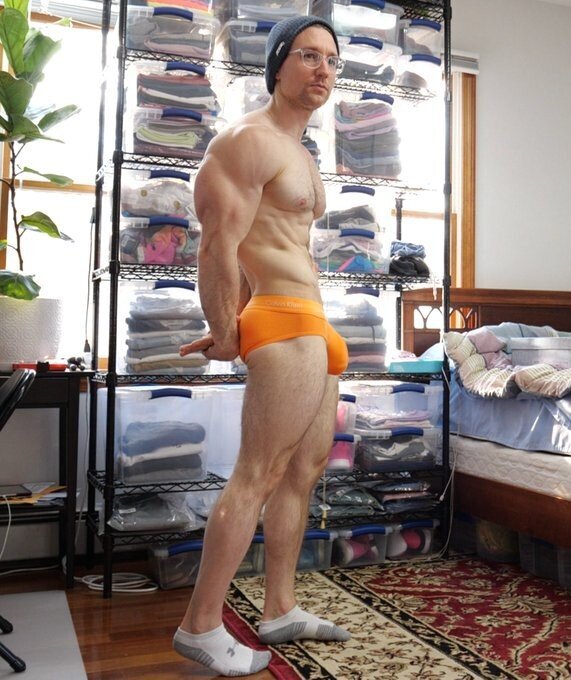 Next Image >>