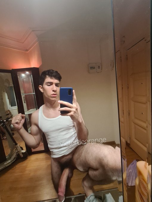 Victor de Orange Big Dick (Oran) - photo 9 - BoyFriendTV.com