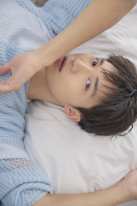 Next Image >>