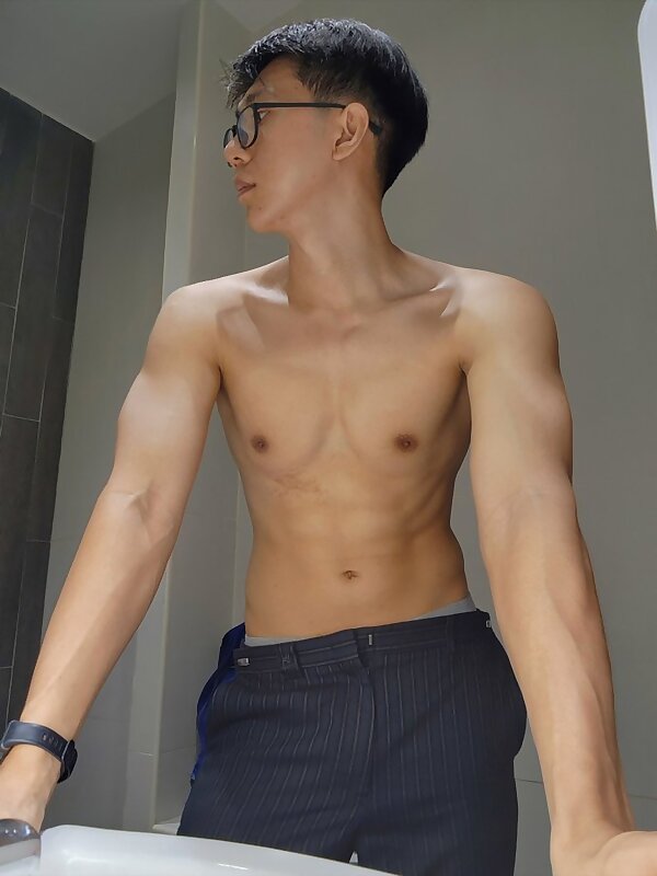 Next Image >>