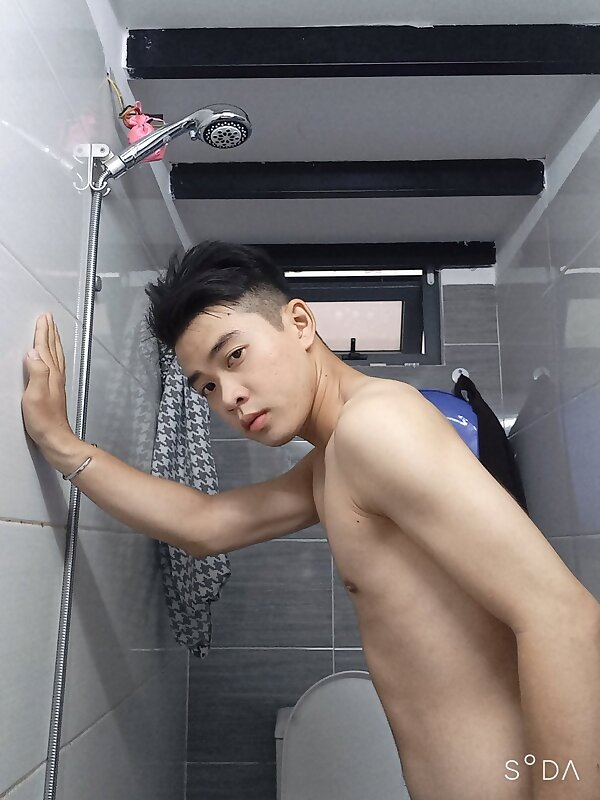Next Image >>