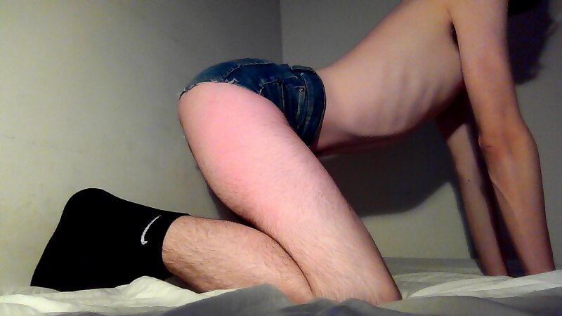 Next Image >>