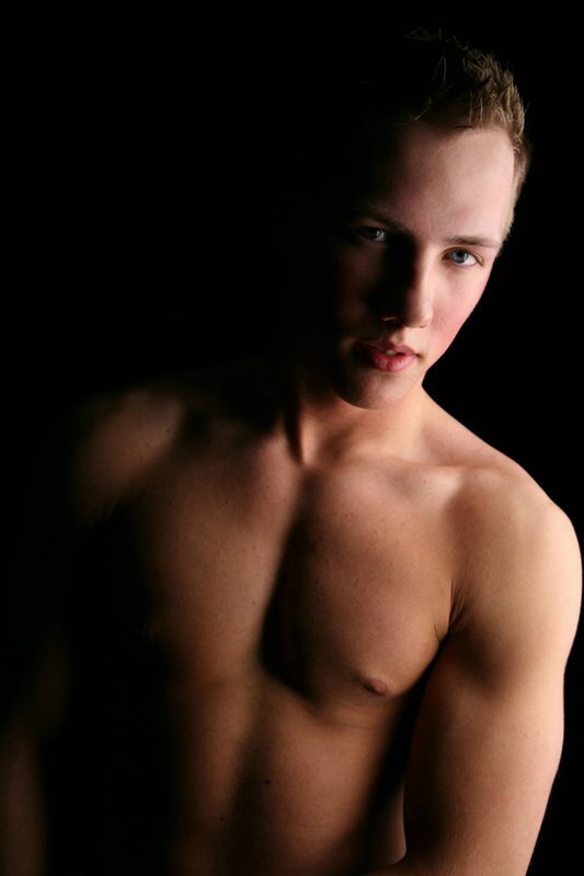 Next Image >>