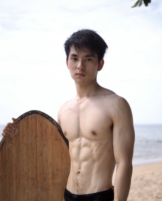 Next Image >>
