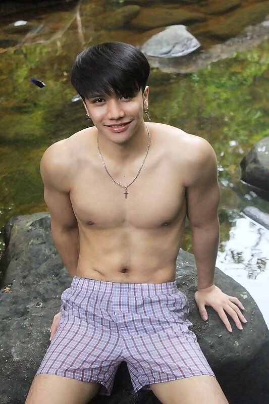 Next Image >>