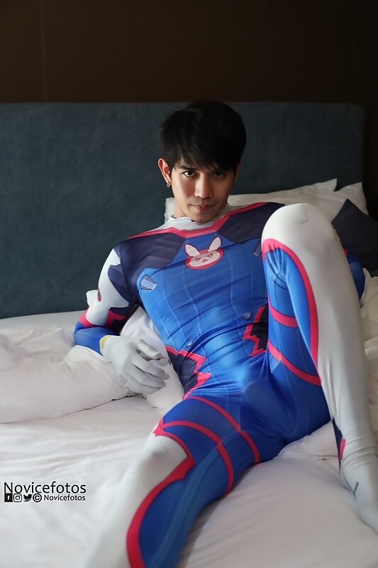 Next Image >>