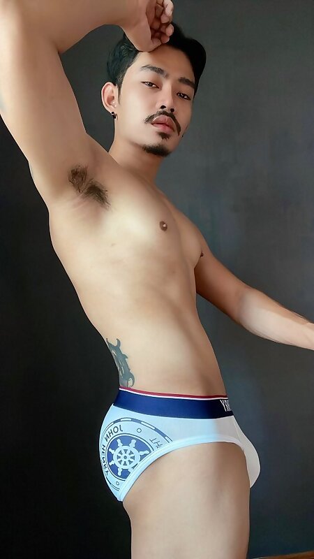 Next Image >>