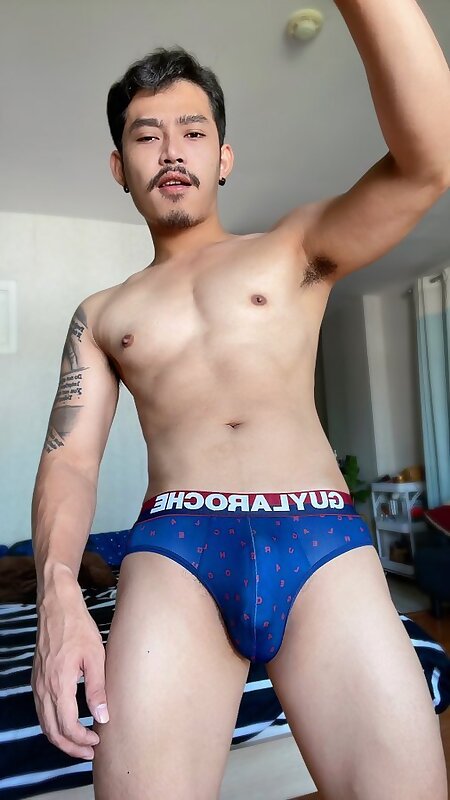 Next Image >>