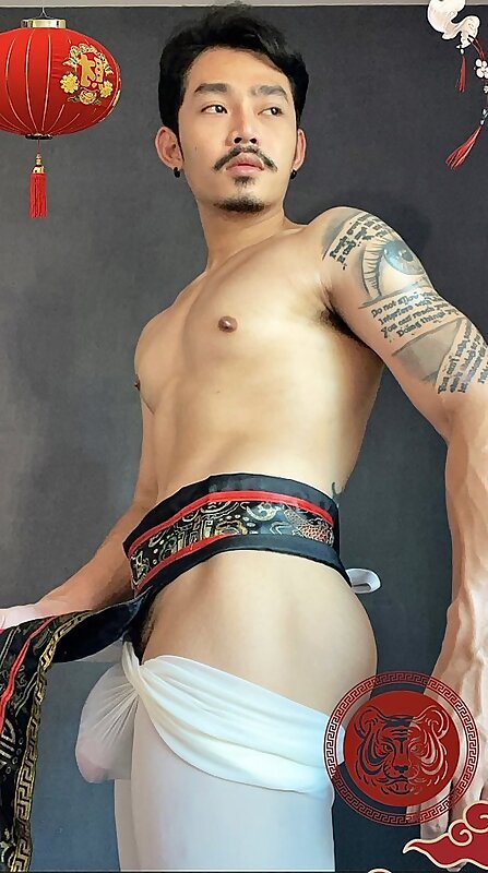 Next Image >>