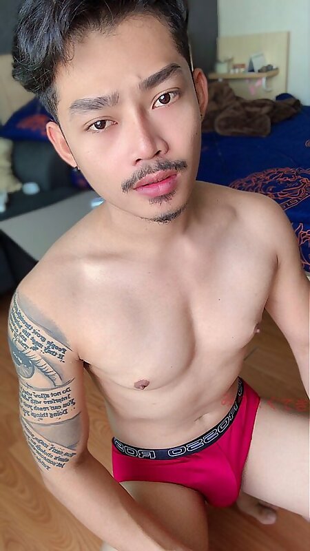 Next Image >>