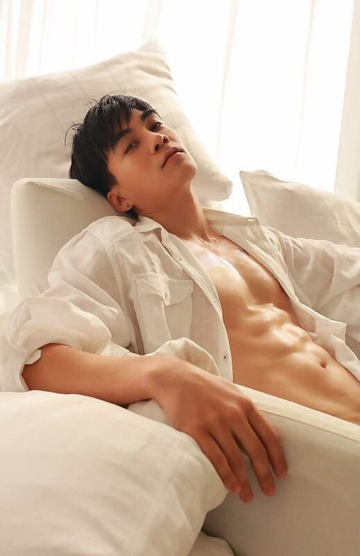 Next Image >>