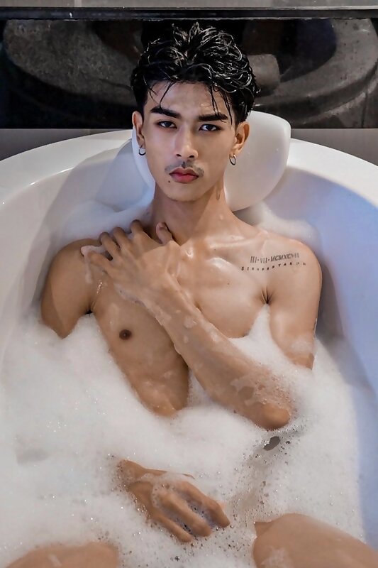 Next Image >>