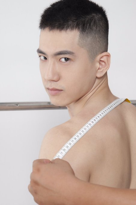 Next Image >>