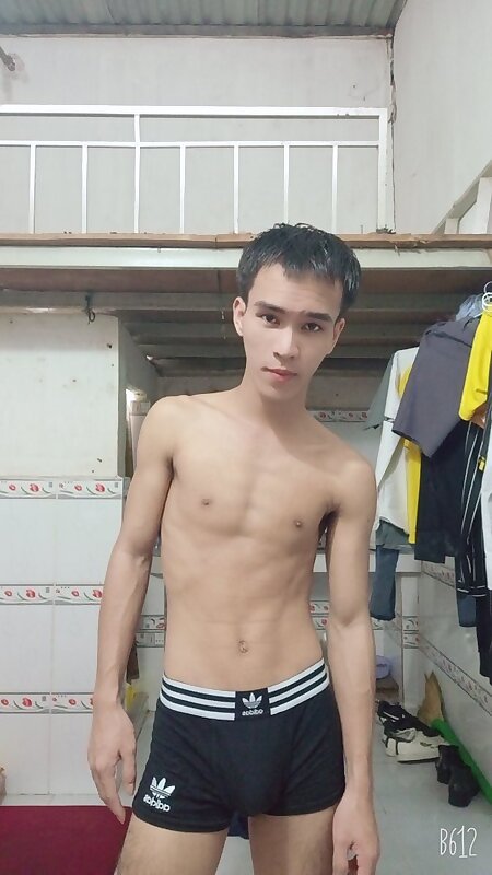 Next Image >>