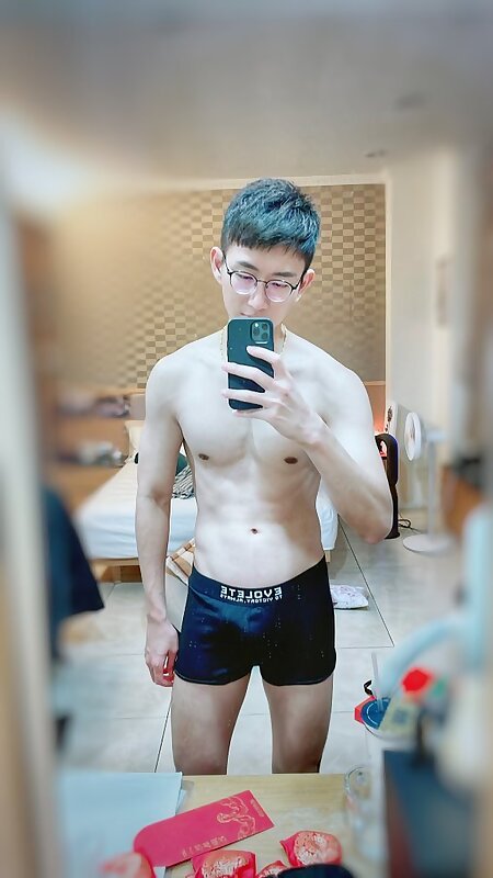 Next Image >>