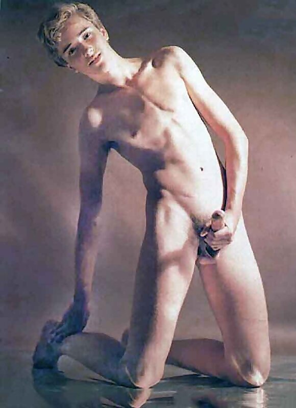 Next Image >>
