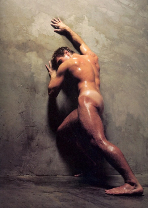 Next Image >>