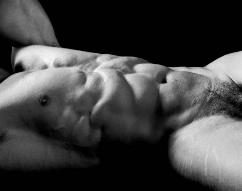 Next Image >>