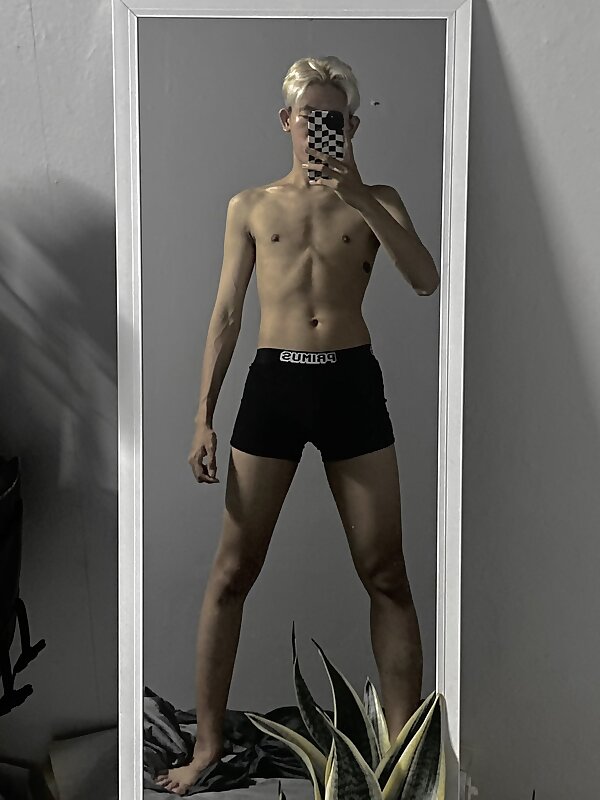 Next Image >>