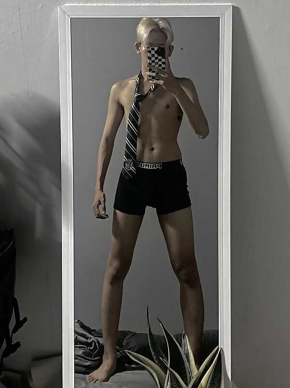 Next Image >>